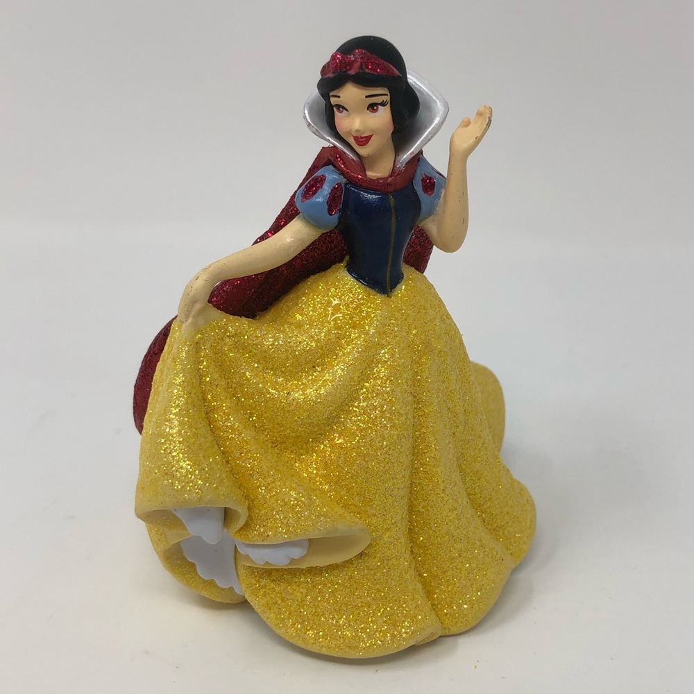 Disney Snow White Toy Figuine Sparkly Yellow Dress Red Cape Plastic